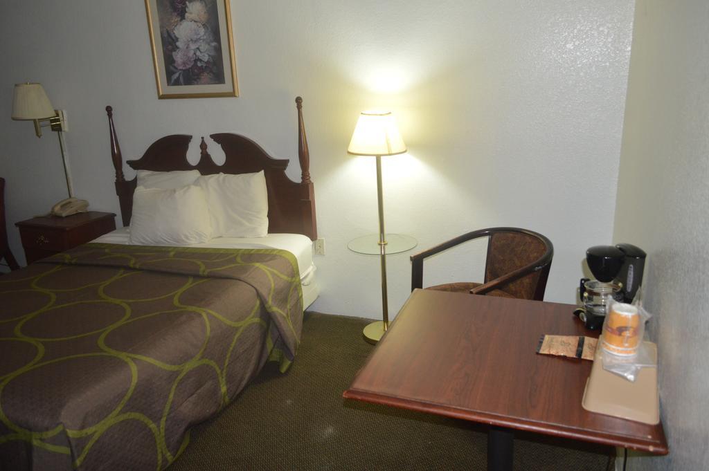 American Elite Inn Hazard Екстериор снимка